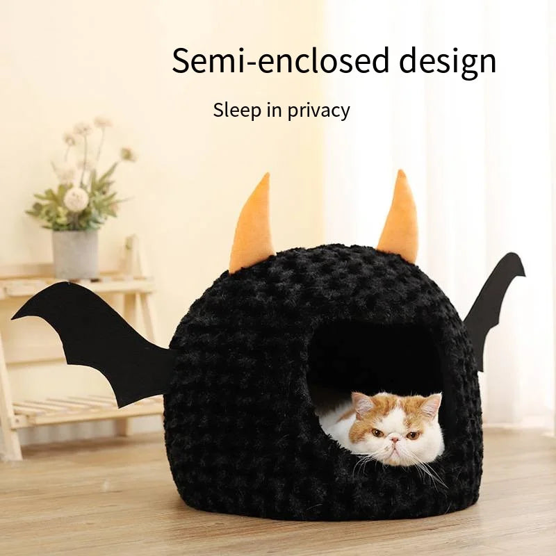 Halloween & Christmas Pet House – Cozy Warm Bed for Cats & Small Dogs